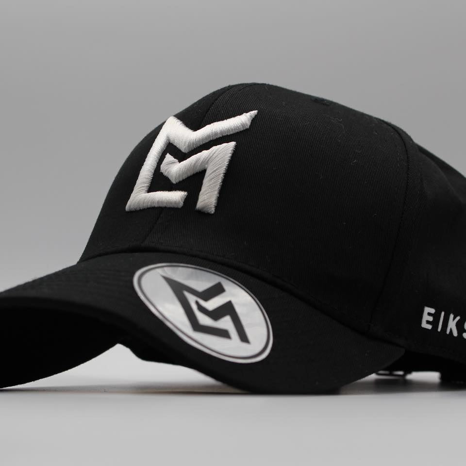 EMBLEM CAP.